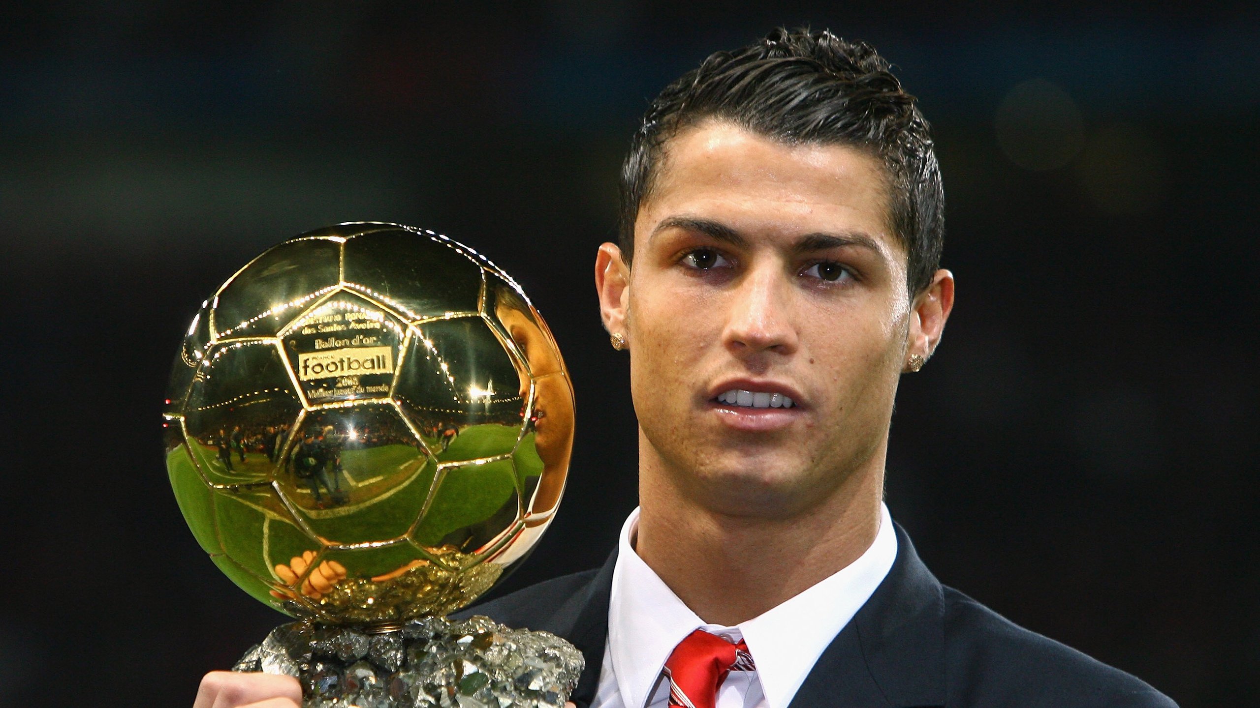 尼斯战术压制伊拉克，奥斯梅恩完成里程碑，当非洲雄鹰的利爪划破美索不达米亚的天空